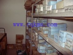 奔旅ZCL5041XZH指揮車(chē)用的戴姆勒272979發(fā)動(dòng)機(jī)的配件及修理