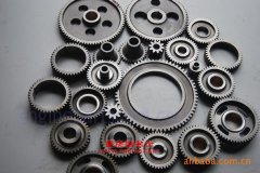 中潔XZL5060JGK3高空作業(yè)車用的康明斯ISDe140 30發(fā)動機的配件及維修