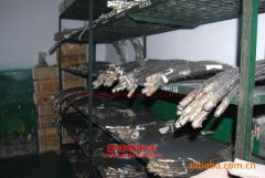 東風EQ5242XXY廂式運輸車用的康明斯C260 20發動機的配件及保養