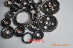 金鷹GFD5253GWS污水運(yùn)輸車用的康明斯ISDe230 30發(fā)動(dòng)機(jī)的大修及配件