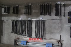 川路DYQ5319CCYD42D倉柵式運輸車用的康明斯ISDe300 40發動機的配件及大修