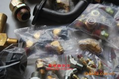 華威馳樂SGZ5230XXYDFL廂式運輸車用的康明斯C260 20發(fā)動機的保養(yǎng)及配件