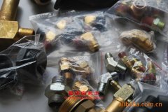 邢牛XCG5201XXY廂式運輸車用的康明斯EQB210-20發動機的大修及配件