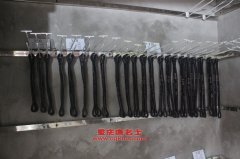 楚星WHZ3250自卸汽車用的東風汽車dCi340-30發動機的配件及維修